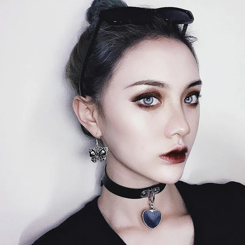 Gothic Leather Heart Collar & Leash Set